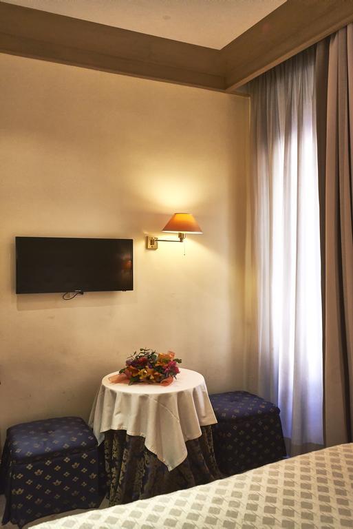 Condotti 29 Rome Extérieur photo